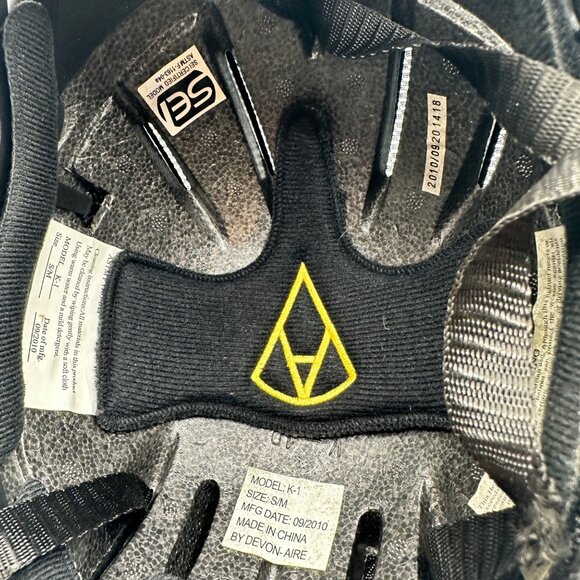 Devon-Aire K-1 Aegis Juvenile S/M Riding Helmet Navy Blue  Adjustable Lightweigh - Picture 8 of 10